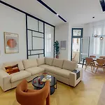 Artistic Homes - 3 Unique * 布达佩斯
