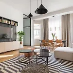 Artistic Homes - 3 Unique * 布达佩斯