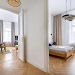 아파트 Artistic Homes - 3 Unique 부다페스트