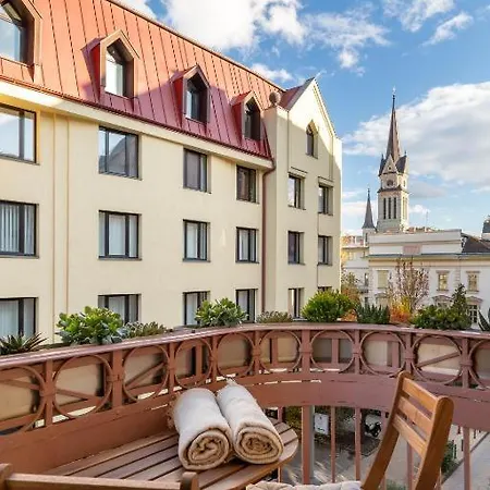 דירה Artistic Homes In The Heart Of