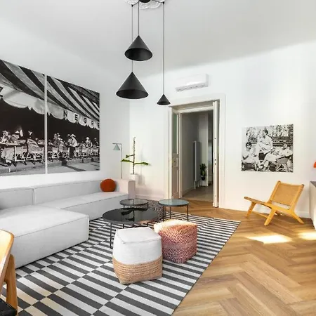 Artistic Homes In The Heart Of