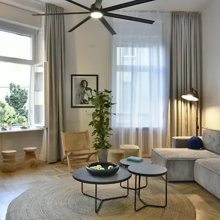 דירה Artistic Homes In The Heart Of בודפשט