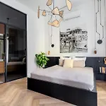 Artistic Homes - 3 Unique Apartment Budapest