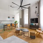 Artistic Homes - 3 Unique Apartmán Budapešť